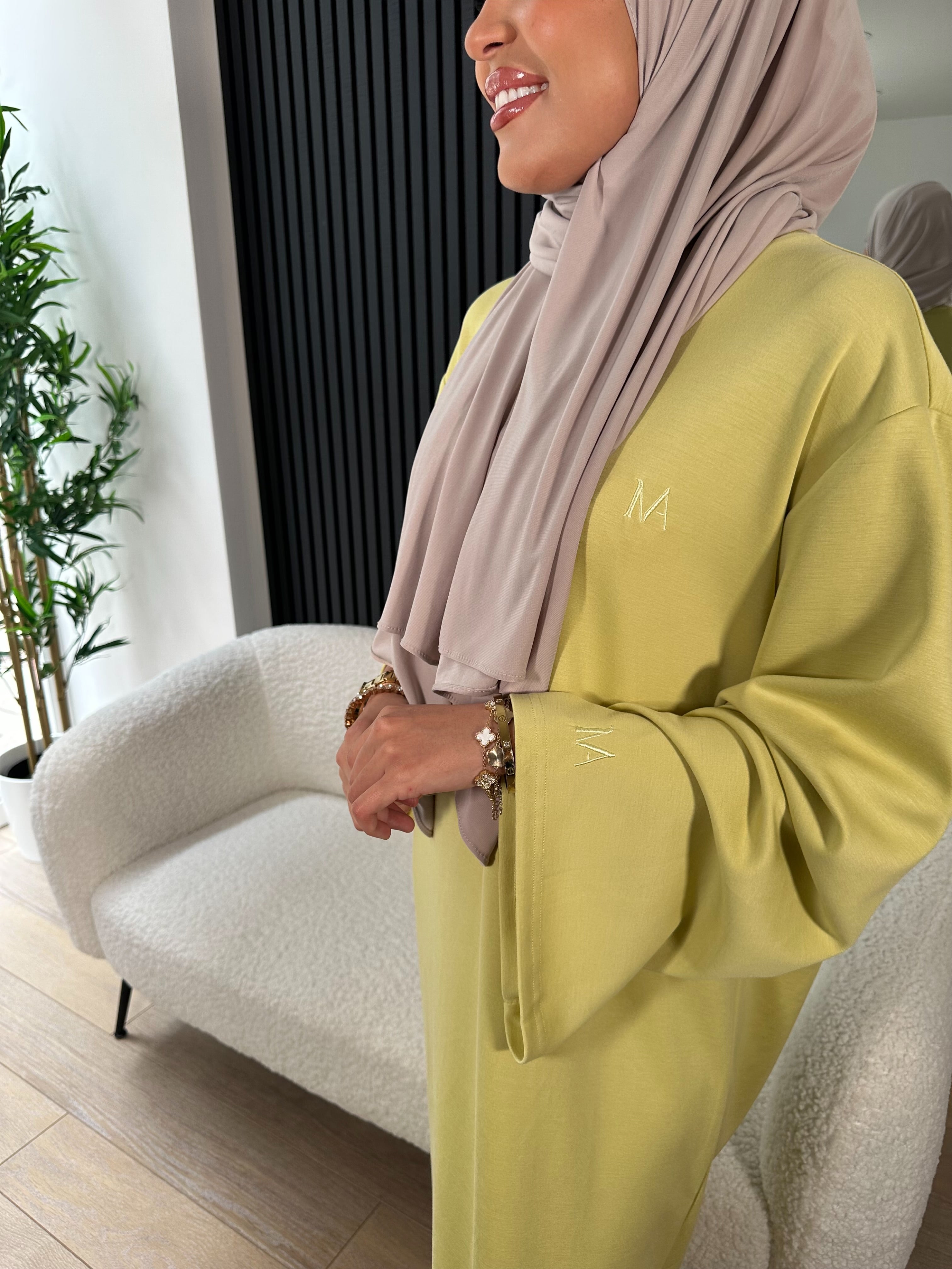 ROBE SIGNATURE JAUNE